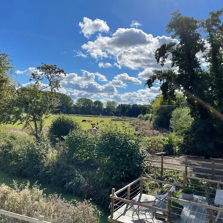 Villa Little Moat - Moat Farm Barns A Small Modern Studio In The Garden On Our Family Farm Evesham Exterior foto